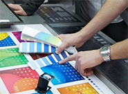 印刷行(xíng)業(yè)中，定制(zhì)印刷品與客戶期待的(de)成品之間(jiān)存在什(shén)麽範圍色差屬于正常。